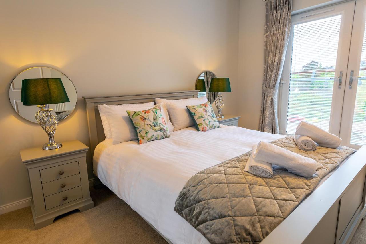 Hedgefield House - Serene Top Floor Flat Inverness Zewnętrze zdjęcie